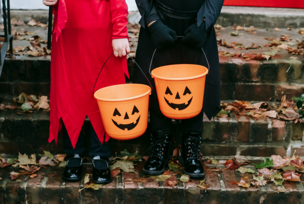 trick or treaters on front steps